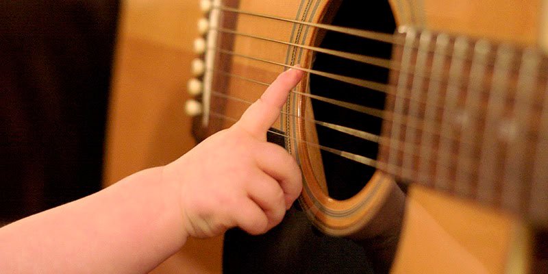 Leia mais sobre o artigo Os benefícios da música para crianças